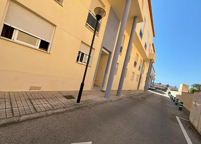 181 Jardines De * دينايا